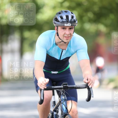 11.08.2024 - GEWOBA Citytriathlon Bremen H.Heesch http://msf.ph/oto/6778160 11.08.2024 11:46:29 Radfahren 703, 757, 768, 773, 839, 843, 942 meine-sportfotos.de