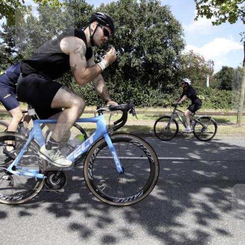 11.08.2024 - GEWOBA Citytriathlon Bremen H.Heesch http://msf.ph/oto/6779976 11.08.2024 13:25:32 Radfahren 225, 301, 309, 316, 328, 471, 658, 660, 672, 720 meine-sportfotos.de
