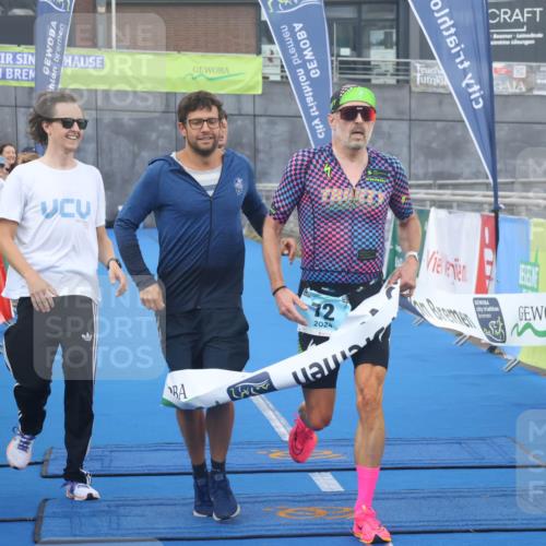11.08.2024 - GEWOBA Citytriathlon Bremen Lena Gebhardt http://msf.ph/oto/6785866 11.08.2024 11:02:55 Ziel 63, 72 meine-sportfotos.de