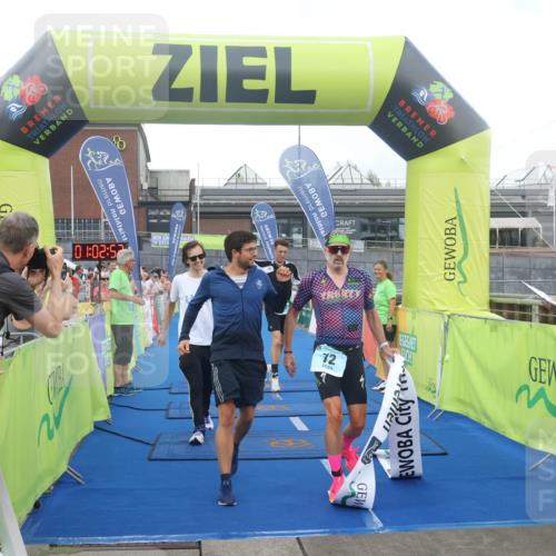 11.08.2024 - GEWOBA Citytriathlon Bremen Lena Gebhardt http://msf.ph/oto/6785897 11.08.2024 11:02:57 Ziel 63, 72 meine-sportfotos.de