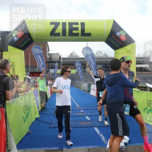11.08.2024 - GEWOBA Citytriathlon Bremen Lena Gebhardt http://msf.ph/oto/6785927 11.08.2024 11:02:58 Ziel 63, 72 meine-sportfotos.de