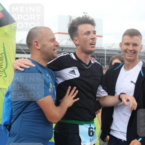 11.08.2024 - GEWOBA Citytriathlon Bremen Lena Gebhardt http://msf.ph/oto/6786031 11.08.2024 11:03:06 Ziel  meine-sportfotos.de
