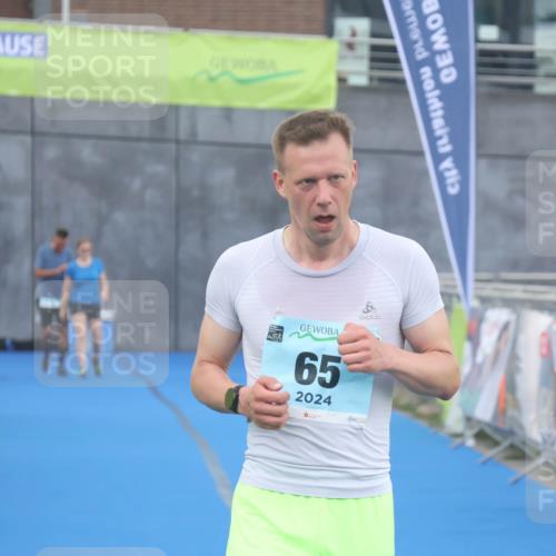 11.08.2024 - GEWOBA Citytriathlon Bremen Lena Gebhardt http://msf.ph/oto/6786087 11.08.2024 11:03:22 Ziel 65 meine-sportfotos.de