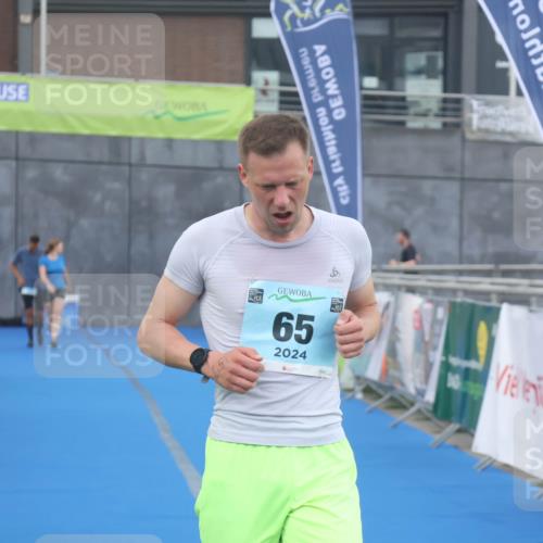 11.08.2024 - GEWOBA Citytriathlon Bremen Lena Gebhardt http://msf.ph/oto/6786096 11.08.2024 11:03:23 Ziel 65 meine-sportfotos.de