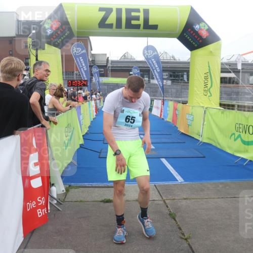 11.08.2024 - GEWOBA Citytriathlon Bremen Lena Gebhardt http://msf.ph/oto/6786114 11.08.2024 11:03:27 Ziel 65, 85 meine-sportfotos.de