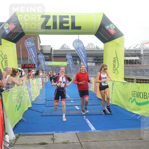 11.08.2024 - GEWOBA Citytriathlon Bremen Lena Gebhardt http://msf.ph/oto/6786338 11.08.2024 11:05:00 Ziel 46, 105 meine-sportfotos.de