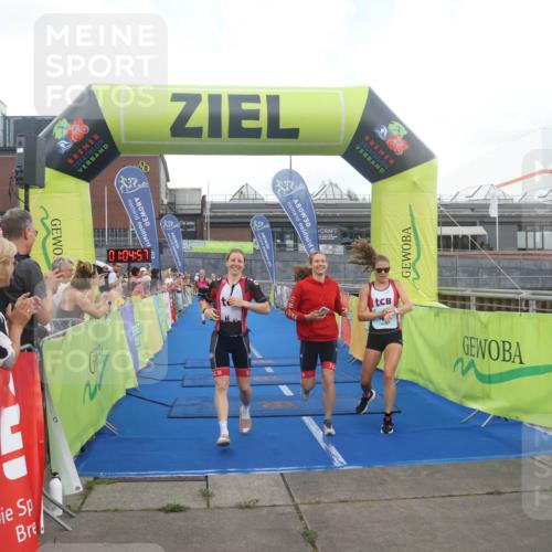 11.08.2024 - GEWOBA Citytriathlon Bremen Lena Gebhardt http://msf.ph/oto/6786347 11.08.2024 11:05:00 Ziel 46, 105 meine-sportfotos.de