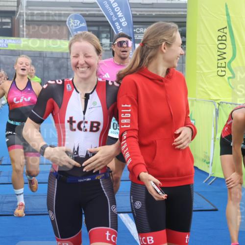 11.08.2024 - GEWOBA Citytriathlon Bremen Lena Gebhardt http://msf.ph/oto/6786377 11.08.2024 11:05:03 Ziel 46, 105 meine-sportfotos.de