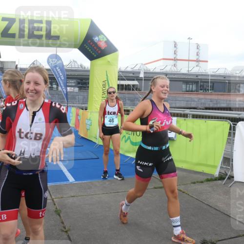 11.08.2024 - GEWOBA Citytriathlon Bremen Lena Gebhardt http://msf.ph/oto/6786396 11.08.2024 11:05:05 Ziel 46, 105 meine-sportfotos.de