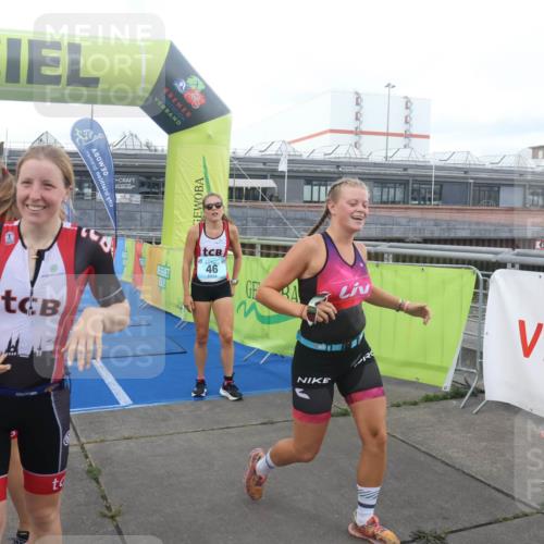 11.08.2024 - GEWOBA Citytriathlon Bremen Lena Gebhardt http://msf.ph/oto/6786399 11.08.2024 11:05:05 Ziel 46, 105 meine-sportfotos.de