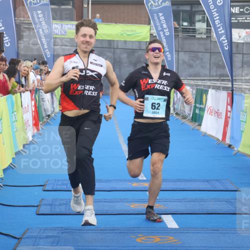 11.08.2024 - GEWOBA Citytriathlon Bremen Lena Gebhardt http://msf.ph/oto/6786687 11.08.2024 11:09:55 Ziel 58, 62 meine-sportfotos.de
