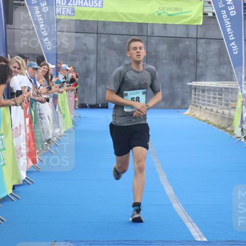 11.08.2024 - GEWOBA Citytriathlon Bremen Lena Gebhardt http://msf.ph/oto/6786707 11.08.2024 11:10:01 Ziel 58, 62 meine-sportfotos.de