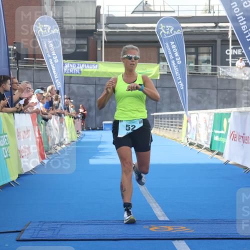 11.08.2024 - GEWOBA Citytriathlon Bremen Lena Gebhardt http://msf.ph/oto/6786998 11.08.2024 11:13:31 Ziel 52 meine-sportfotos.de