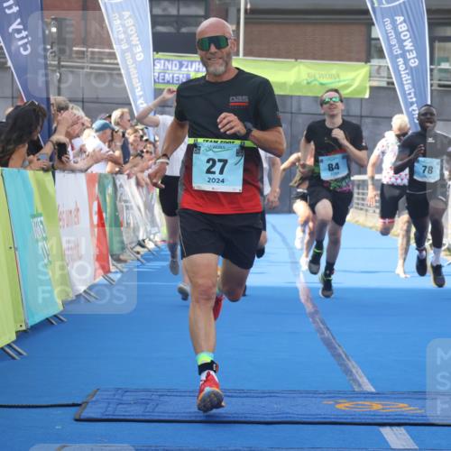 11.08.2024 - GEWOBA Citytriathlon Bremen Lena Gebhardt http://msf.ph/oto/6787124 11.08.2024 11:14:21 Ziel 27, 78, 84 meine-sportfotos.de