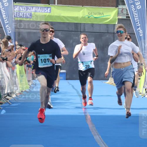 11.08.2024 - GEWOBA Citytriathlon Bremen Lena Gebhardt http://msf.ph/oto/6787183 11.08.2024 11:14:34 Ziel 20, 33, 101 meine-sportfotos.de