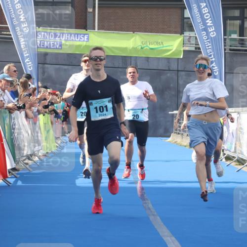 11.08.2024 - GEWOBA Citytriathlon Bremen Lena Gebhardt http://msf.ph/oto/6787184 11.08.2024 11:14:34 Ziel 20, 33, 101 meine-sportfotos.de