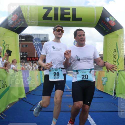 11.08.2024 - GEWOBA Citytriathlon Bremen Lena Gebhardt http://msf.ph/oto/6787222 11.08.2024 11:14:37 Ziel 20, 33, 101 meine-sportfotos.de