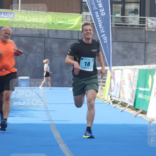 11.08.2024 - GEWOBA Citytriathlon Bremen Lena Gebhardt http://msf.ph/oto/6787250 11.08.2024 11:15:27 Ziel 18 meine-sportfotos.de
