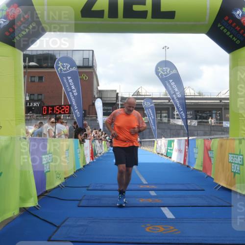 11.08.2024 - GEWOBA Citytriathlon Bremen Lena Gebhardt http://msf.ph/oto/6787279 11.08.2024 11:15:31 Ziel 18, 114 meine-sportfotos.de