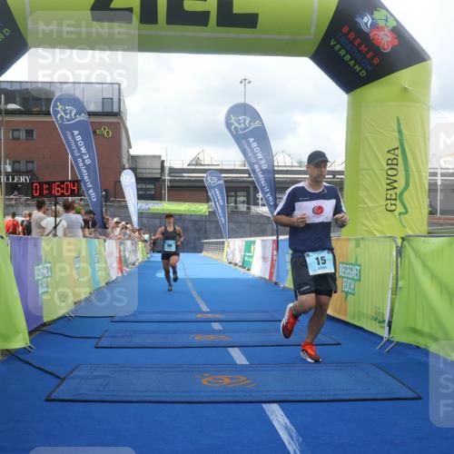 11.08.2024 - GEWOBA Citytriathlon Bremen Lena Gebhardt http://msf.ph/oto/6787473 11.08.2024 11:16:08 Ziel 15, 96 meine-sportfotos.de