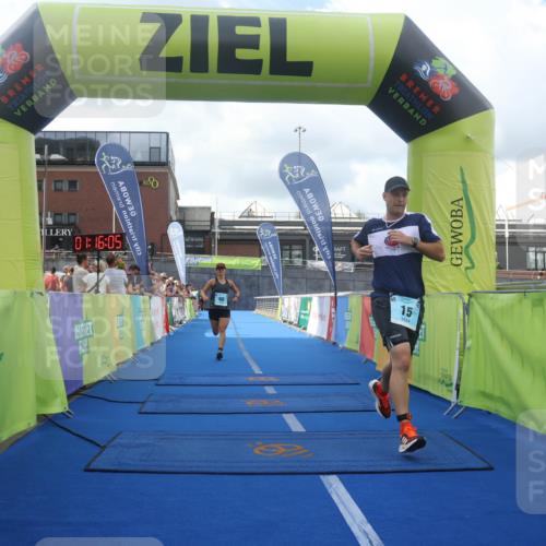 11.08.2024 - GEWOBA Citytriathlon Bremen Lena Gebhardt http://msf.ph/oto/6787474 11.08.2024 11:16:08 Ziel 15, 96 meine-sportfotos.de