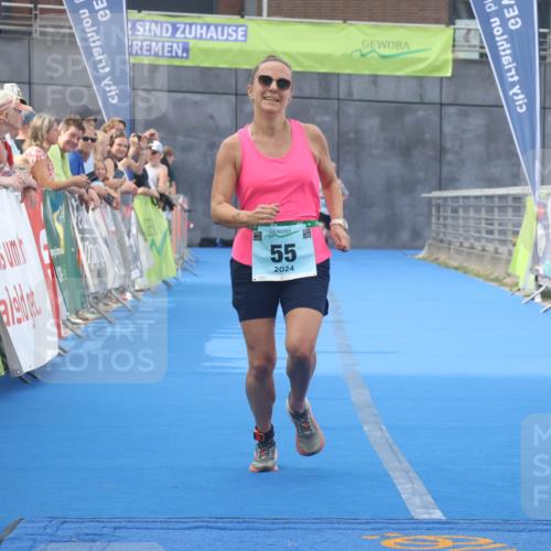 11.08.2024 - GEWOBA Citytriathlon Bremen Lena Gebhardt http://msf.ph/oto/6788174 11.08.2024 11:20:24 Ziel 55, 68 meine-sportfotos.de