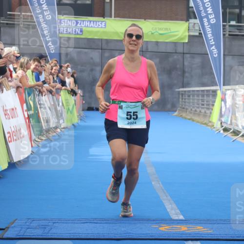 11.08.2024 - GEWOBA Citytriathlon Bremen Lena Gebhardt http://msf.ph/oto/6788175 11.08.2024 11:20:24 Ziel 55, 68 meine-sportfotos.de