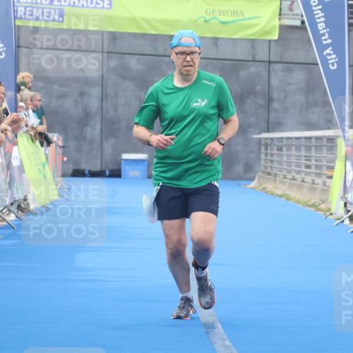 11.08.2024 - GEWOBA Citytriathlon Bremen Lena Gebhardt http://msf.ph/oto/6788350 11.08.2024 11:21:36 Ziel 5, 109 meine-sportfotos.de