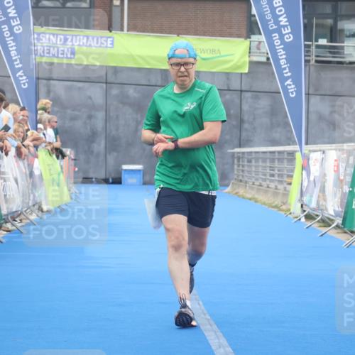11.08.2024 - GEWOBA Citytriathlon Bremen Lena Gebhardt http://msf.ph/oto/6788355 11.08.2024 11:21:36 Ziel 5, 109 meine-sportfotos.de