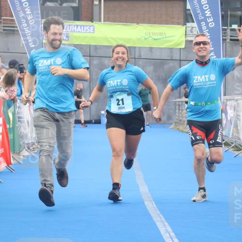 11.08.2024 - GEWOBA Citytriathlon Bremen Lena Gebhardt http://msf.ph/oto/6788400 11.08.2024 11:22:13 Ziel 21, 69 meine-sportfotos.de
