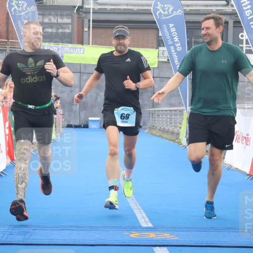 11.08.2024 - GEWOBA Citytriathlon Bremen Lena Gebhardt http://msf.ph/oto/6788440 11.08.2024 11:22:22 Ziel 21, 69 meine-sportfotos.de