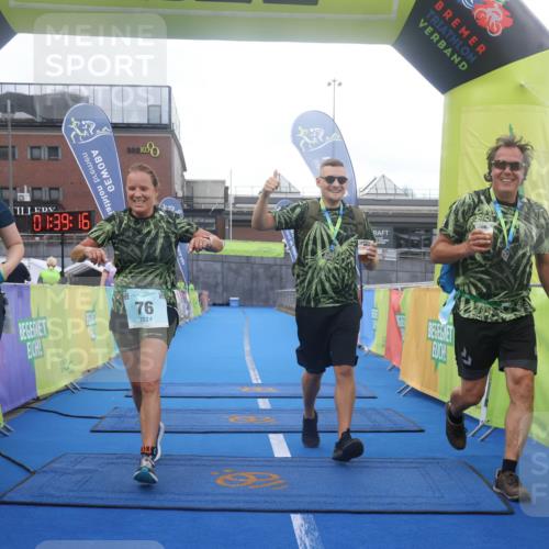 11.08.2024 - GEWOBA Citytriathlon Bremen Lena Gebhardt http://msf.ph/oto/6790083 11.08.2024 11:39:19 Ziel 76 meine-sportfotos.de