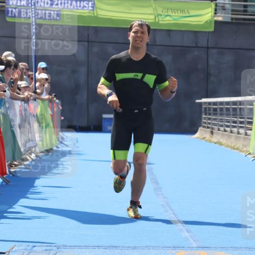 11.08.2024 - GEWOBA Citytriathlon Bremen Lena Gebhardt http://msf.ph/oto/6792076 11.08.2024 13:33:34 Ziel 786 meine-sportfotos.de