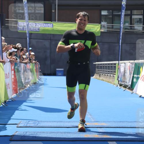 11.08.2024 - GEWOBA Citytriathlon Bremen Lena Gebhardt http://msf.ph/oto/6792083 11.08.2024 13:33:36 Ziel 786 meine-sportfotos.de