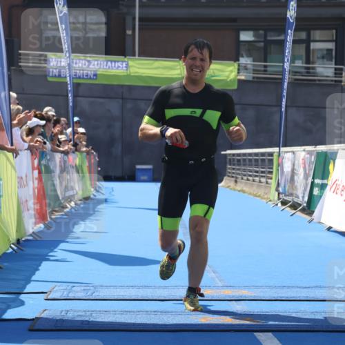 11.08.2024 - GEWOBA Citytriathlon Bremen Lena Gebhardt http://msf.ph/oto/6792085 11.08.2024 13:33:36 Ziel 786 meine-sportfotos.de