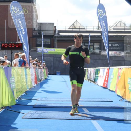 11.08.2024 - GEWOBA Citytriathlon Bremen Lena Gebhardt http://msf.ph/oto/6792091 11.08.2024 13:33:37 Ziel 786 meine-sportfotos.de