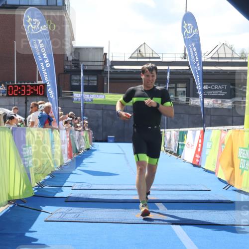 11.08.2024 - GEWOBA Citytriathlon Bremen Lena Gebhardt http://msf.ph/oto/6792093 11.08.2024 13:33:37 Ziel 786 meine-sportfotos.de