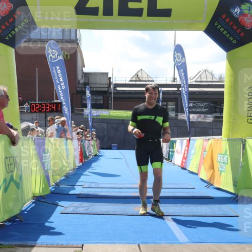 11.08.2024 - GEWOBA Citytriathlon Bremen Lena Gebhardt http://msf.ph/oto/6792095 11.08.2024 13:33:37 Ziel 786 meine-sportfotos.de