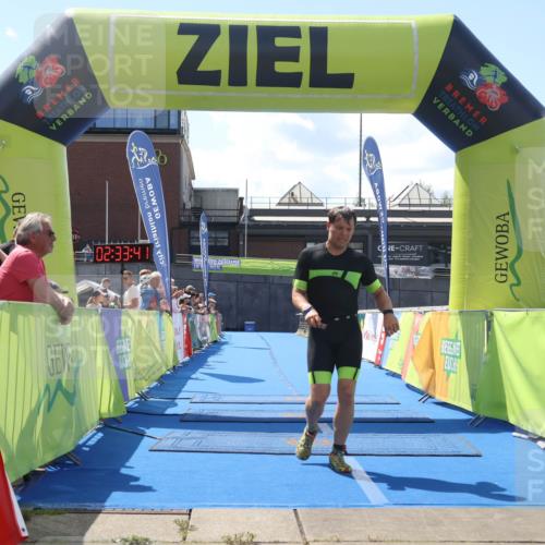 11.08.2024 - GEWOBA Citytriathlon Bremen Lena Gebhardt http://msf.ph/oto/6792096 11.08.2024 13:33:37 Ziel 786 meine-sportfotos.de
