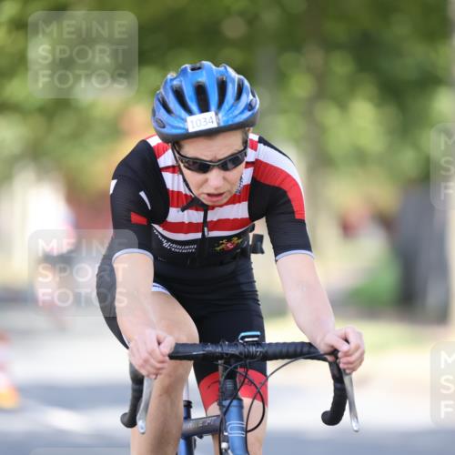11.08.2024 - GEWOBA Citytriathlon Bremen H.Heesch http://msf.ph/oto/6797400 11.08.2024 11:51:48 Laufen  meine-sportfotos.de