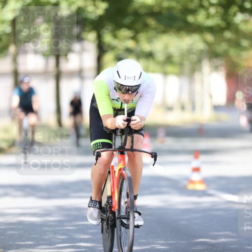 11.08.2024 - GEWOBA Citytriathlon Bremen H.Heesch http://msf.ph/oto/6797402 11.08.2024 11:51:51 Laufen  meine-sportfotos.de