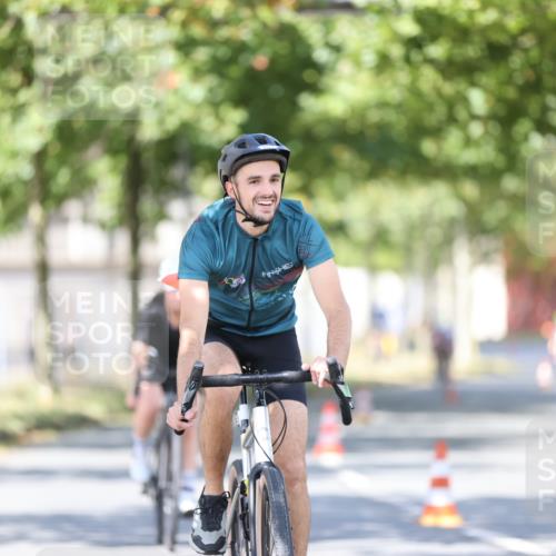 11.08.2024 - GEWOBA Citytriathlon Bremen H.Heesch http://msf.ph/oto/6797424 11.08.2024 11:51:54 Laufen  meine-sportfotos.de
