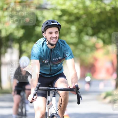 11.08.2024 - GEWOBA Citytriathlon Bremen H.Heesch http://msf.ph/oto/6797433 11.08.2024 11:51:55 Laufen  meine-sportfotos.de