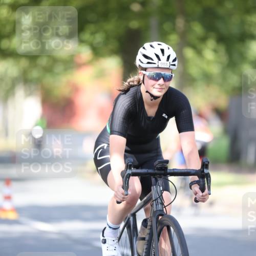 11.08.2024 - GEWOBA Citytriathlon Bremen H.Heesch http://msf.ph/oto/6797437 11.08.2024 11:51:56 Laufen  meine-sportfotos.de