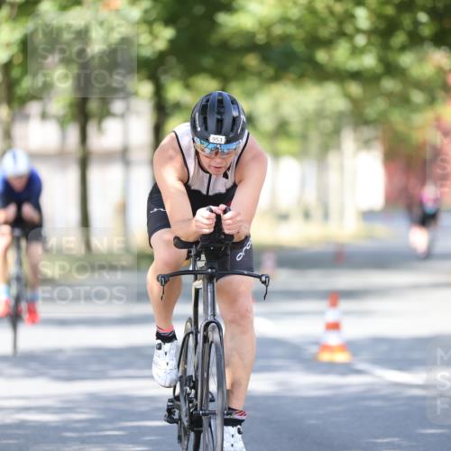 11.08.2024 - GEWOBA Citytriathlon Bremen H.Heesch http://msf.ph/oto/6797682 11.08.2024 11:52:33 Laufen  meine-sportfotos.de