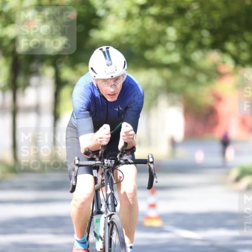 11.08.2024 - GEWOBA Citytriathlon Bremen H.Heesch http://msf.ph/oto/6797719 11.08.2024 11:52:35 Laufen  meine-sportfotos.de