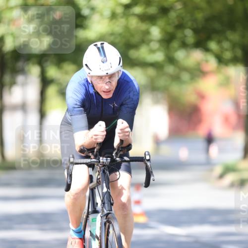11.08.2024 - GEWOBA Citytriathlon Bremen H.Heesch http://msf.ph/oto/6797721 11.08.2024 11:52:35 Laufen  meine-sportfotos.de
