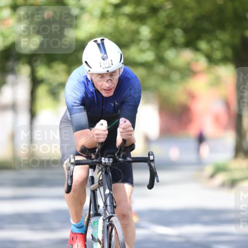 11.08.2024 - GEWOBA Citytriathlon Bremen H.Heesch http://msf.ph/oto/6797723 11.08.2024 11:52:35 Laufen  meine-sportfotos.de