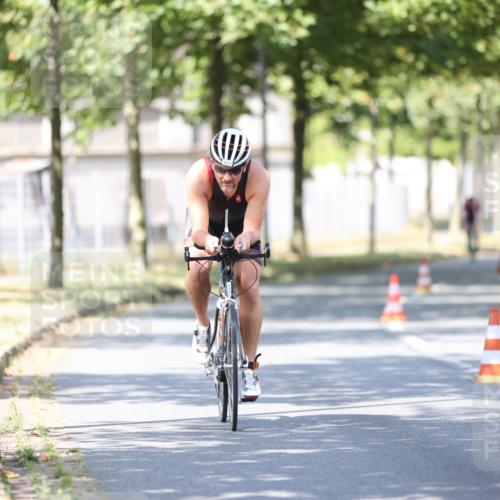 11.08.2024 - GEWOBA Citytriathlon Bremen H.Heesch http://msf.ph/oto/6797795 11.08.2024 11:52:51 Laufen  meine-sportfotos.de