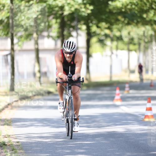 11.08.2024 - GEWOBA Citytriathlon Bremen H.Heesch http://msf.ph/oto/6797800 11.08.2024 11:52:51 Laufen  meine-sportfotos.de
